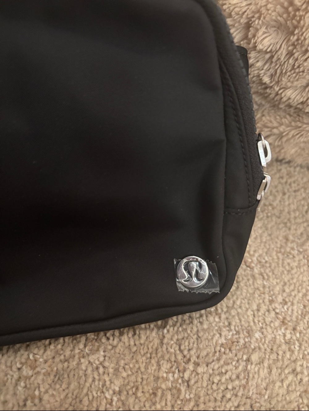 lululemon athletica Black large Fanny pack $48 - Picture 2 of 9